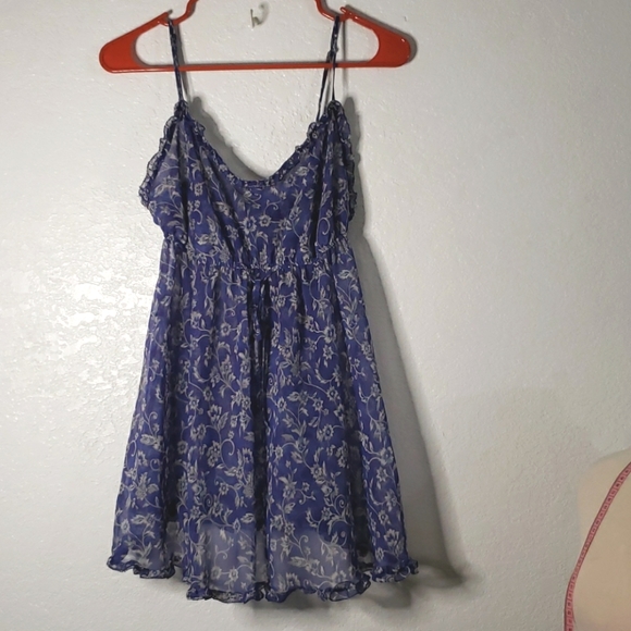 Victoria's Secret Medium - Picture 4 of 6